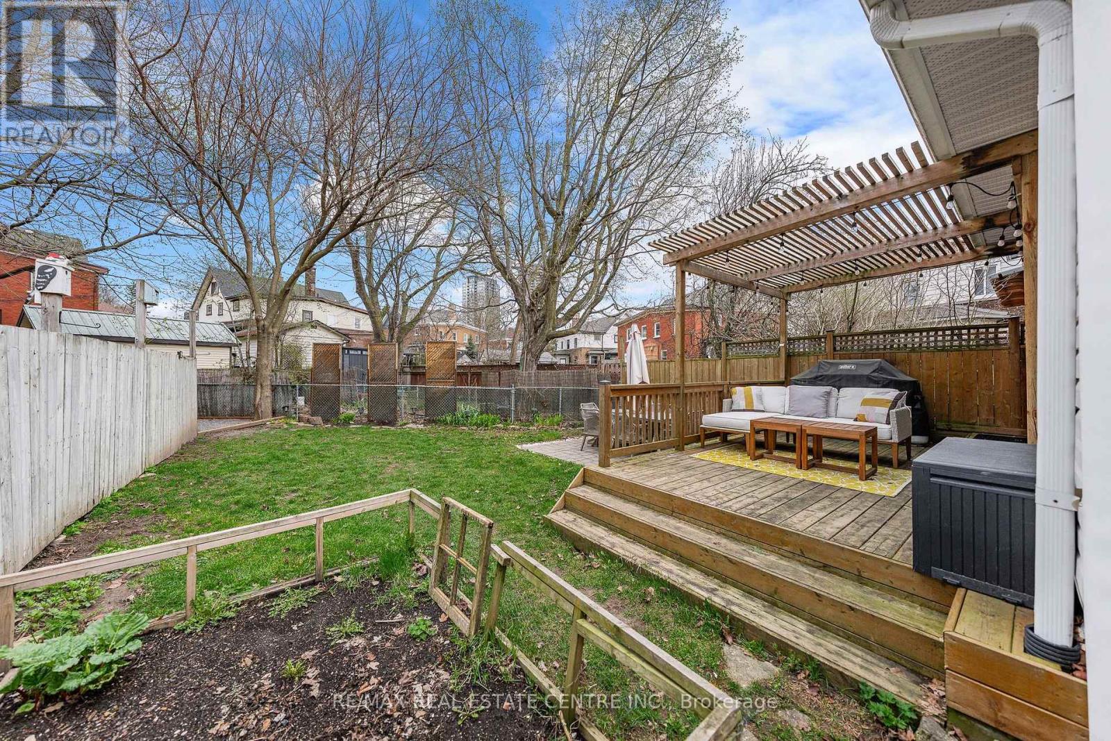 282 PARK STREET Property Photo