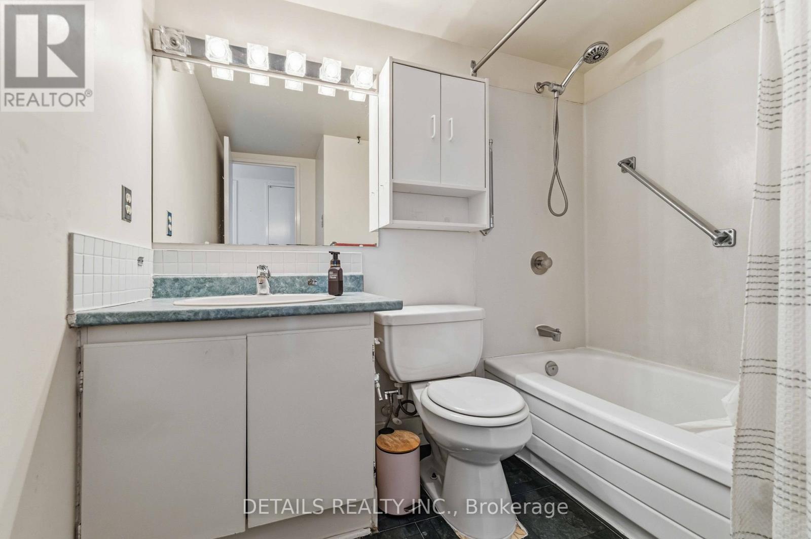 1606 - 1380 PRINCE OF WALES DRIVE — photo 16