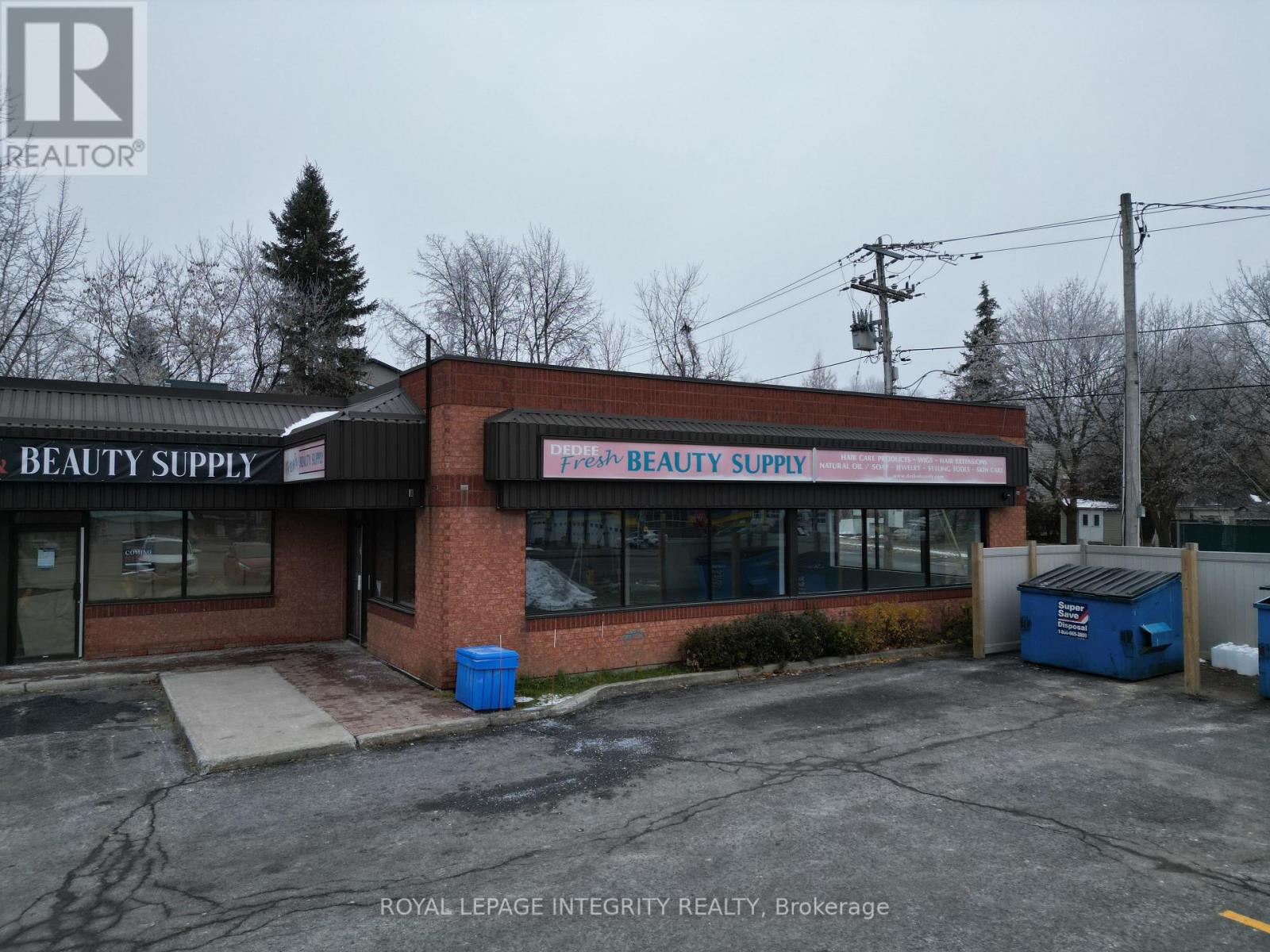 1 Bath Retail for Rent in Ottawa – 2208 ST. JOSEPH BOULEVARD, Ottawa – MLS# X13026758 - Image 9