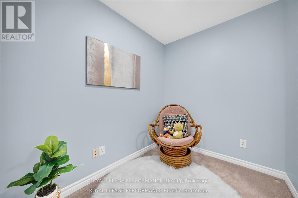 262 TEMPEST DRIVE - 17