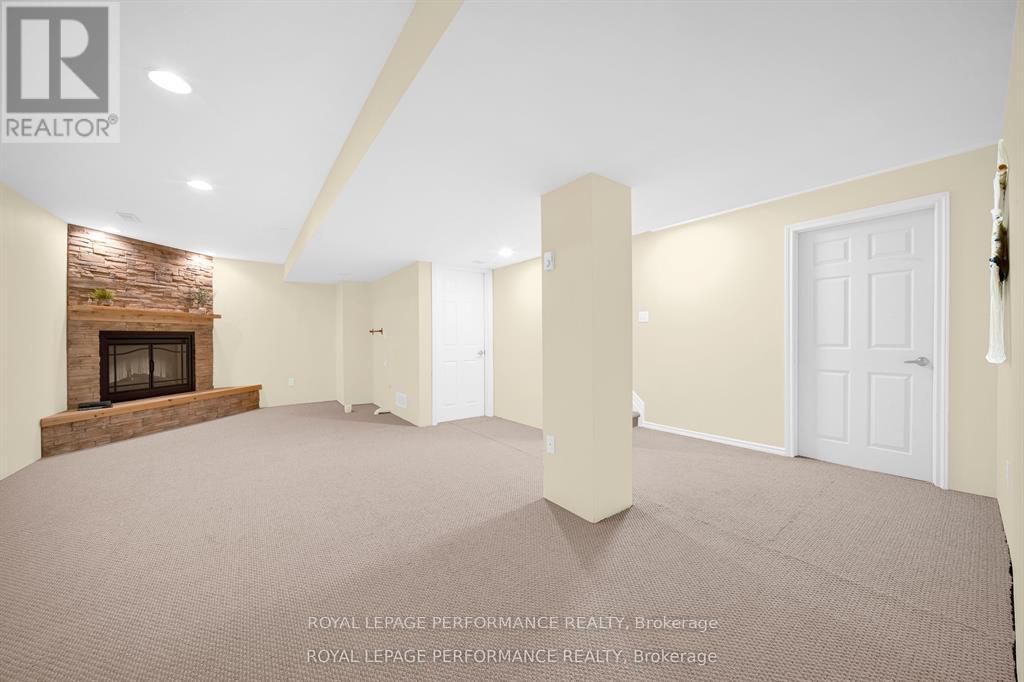 262 TEMPEST DRIVE - 26
