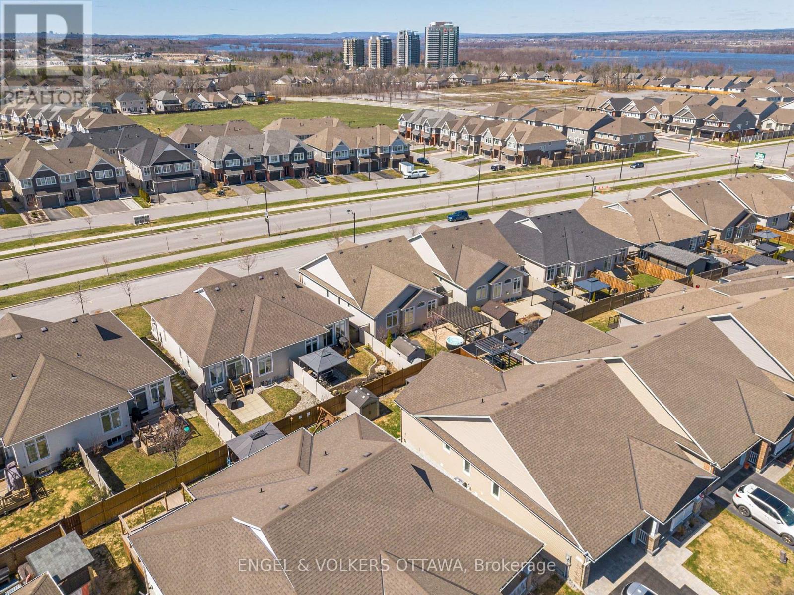 865 TEWIN CIRCLE - 45
