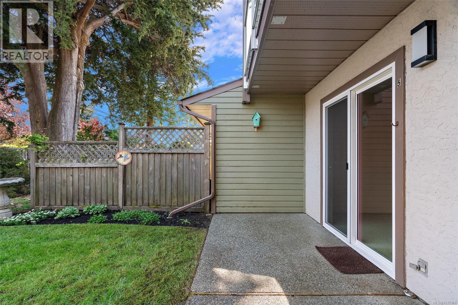 #5 10008 THIRD ST - 27