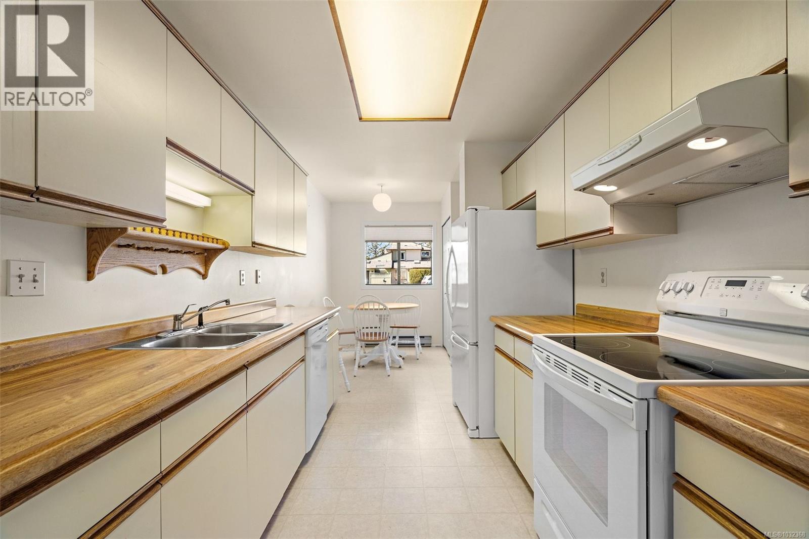 #5 10008 THIRD ST - Image 3