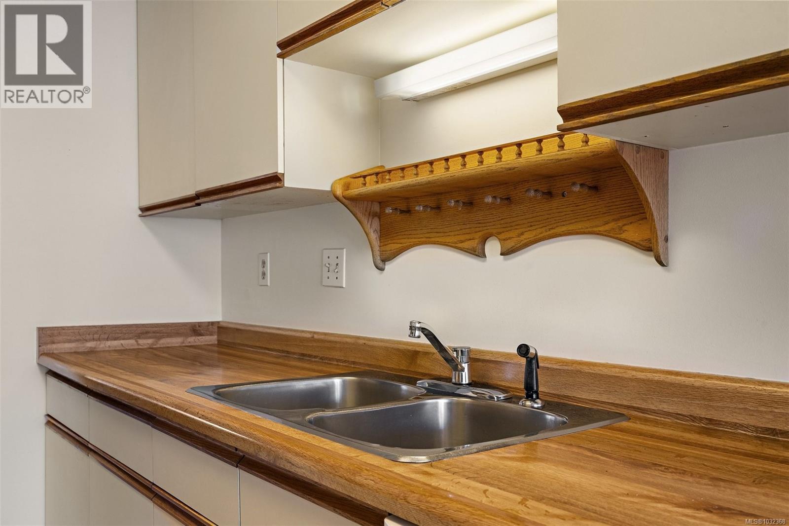 #5 10008 THIRD ST - 6