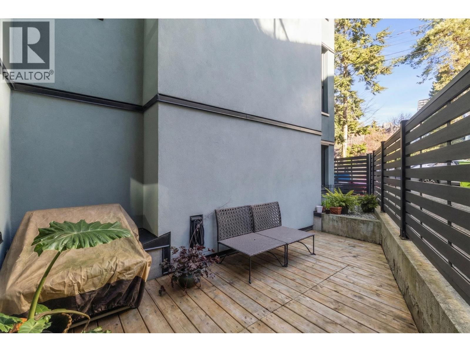 103 1649 COMOX STREET