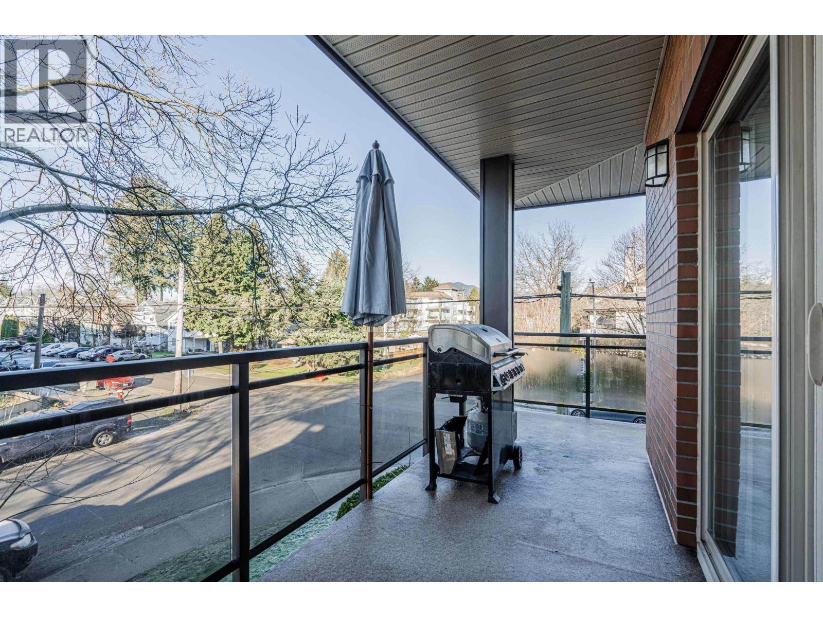 203 1988 SUFFOLK AVENUE, Port Coquitlam