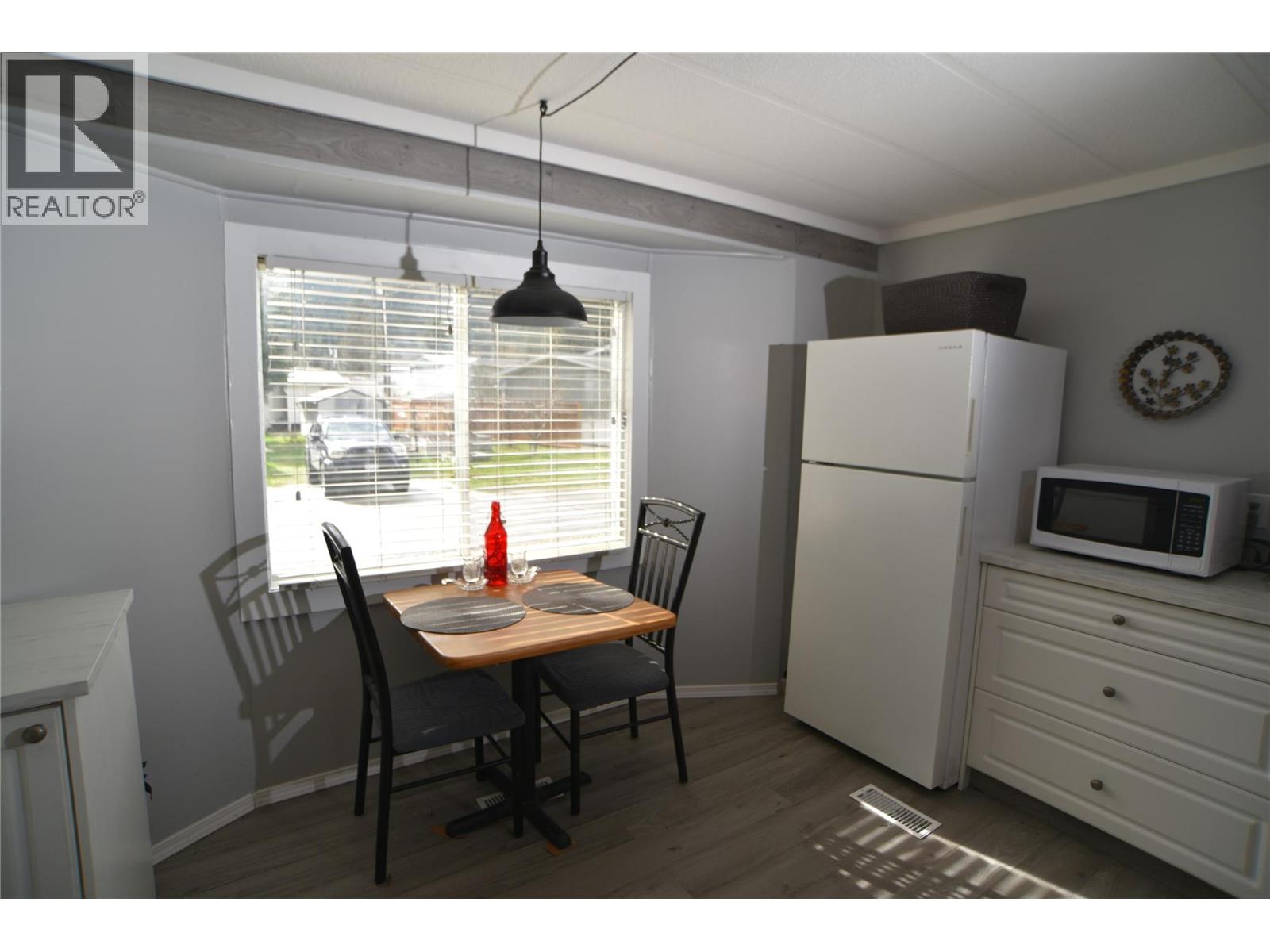 #21 2756 GREENWOOD ROAD - 20