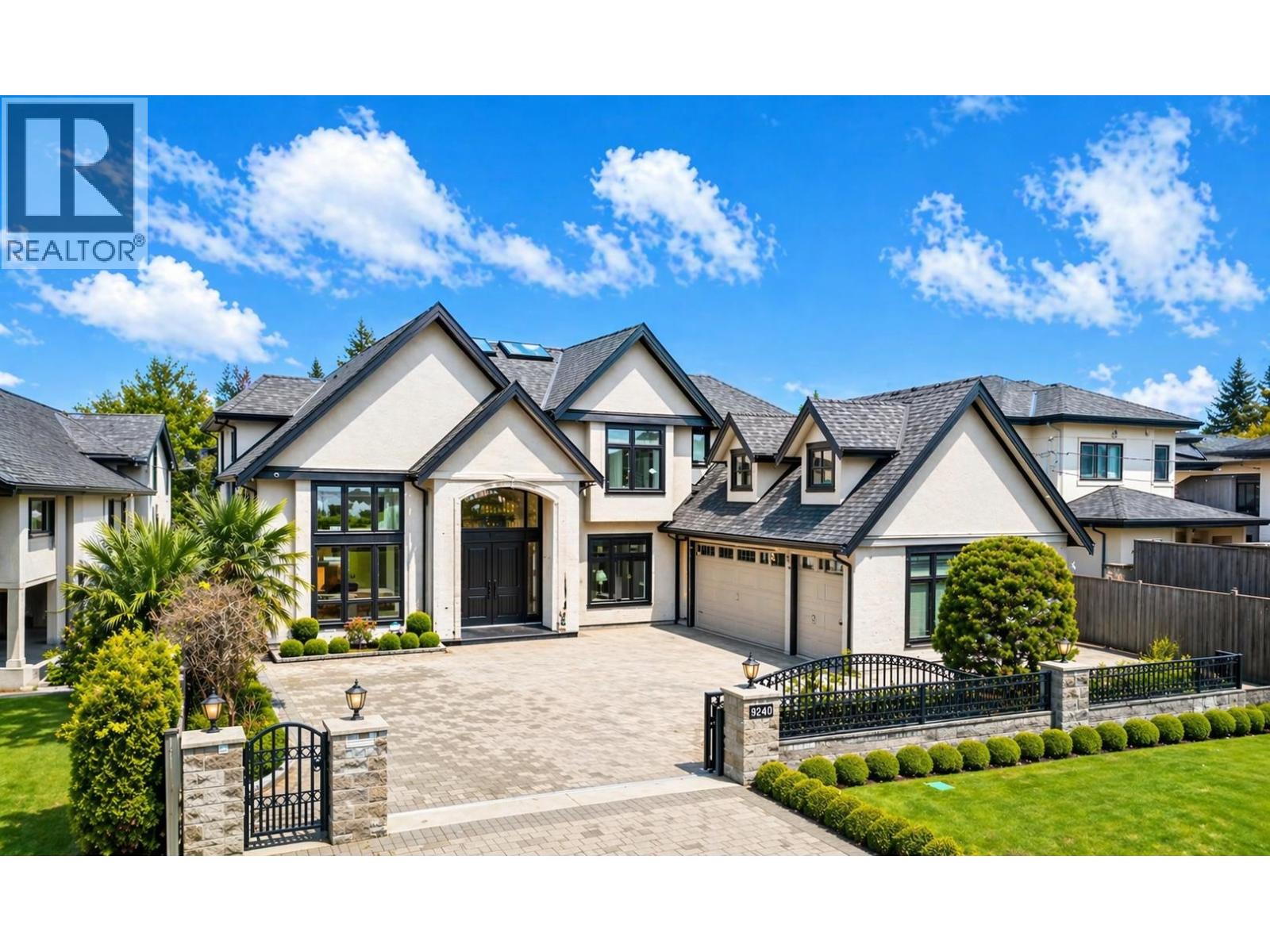 9240 CHAPMOND CRESCENT