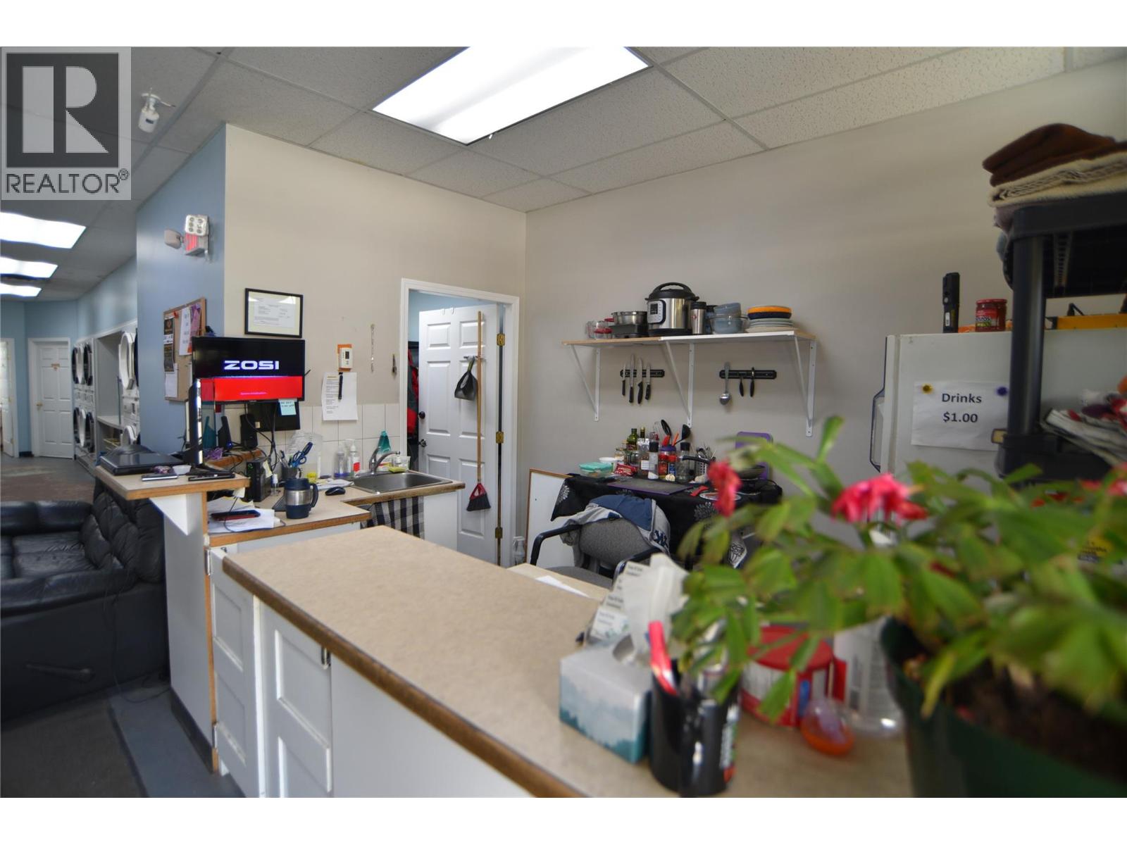 118 1983 Columbia Avenue, Castlegar