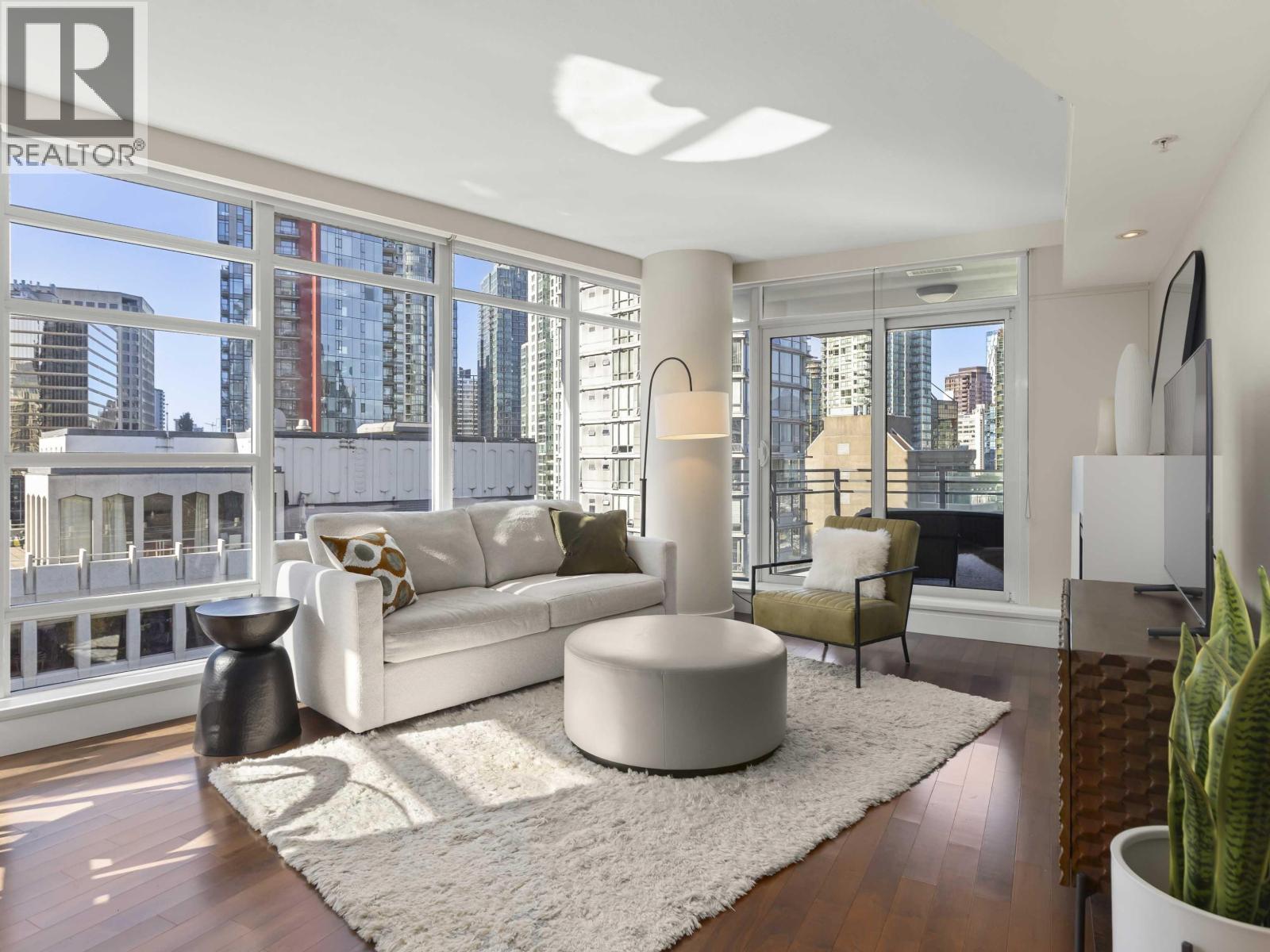 1X05 1205 W HASTINGS STREET