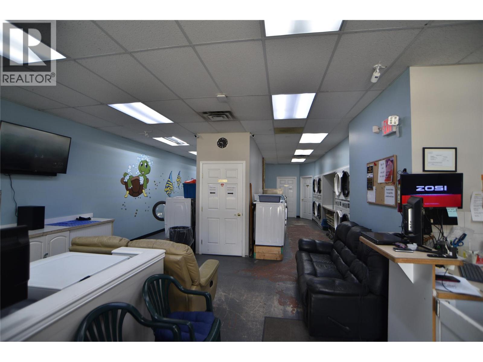 118 1983 Columbia Avenue, Castlegar