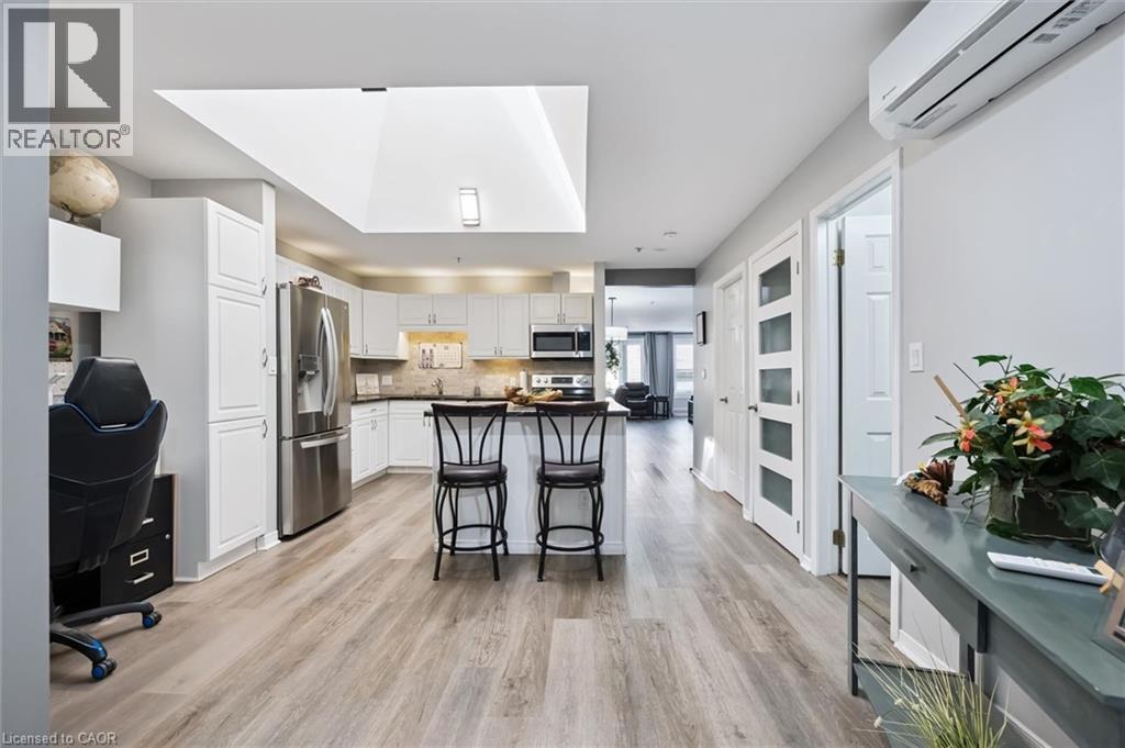1009 QUEENSTON Road Unit# 205 — photo 5