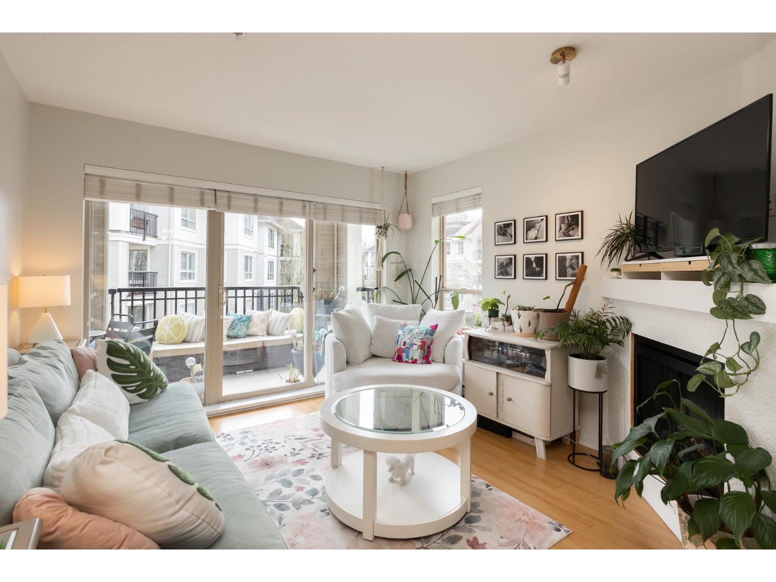 E302 8929 202 STREET