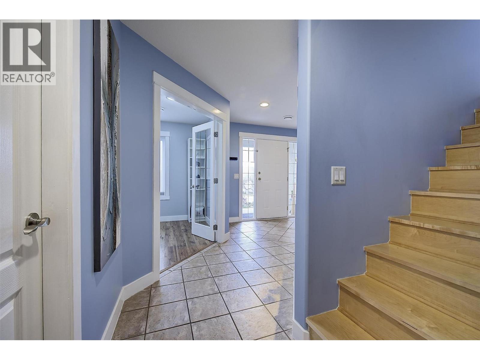  1682 Vineyard Drive, West Kelowna
