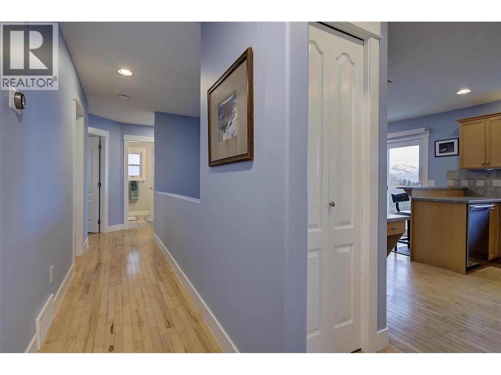  1682 Vineyard Drive, West Kelowna