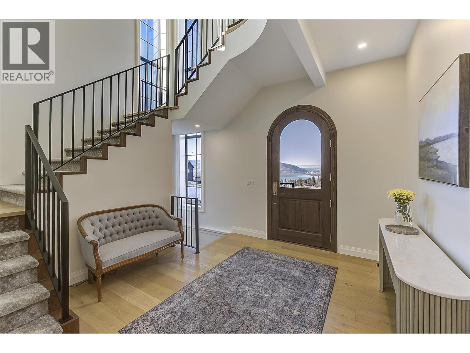  622 Trumpeter Road, Kelowna