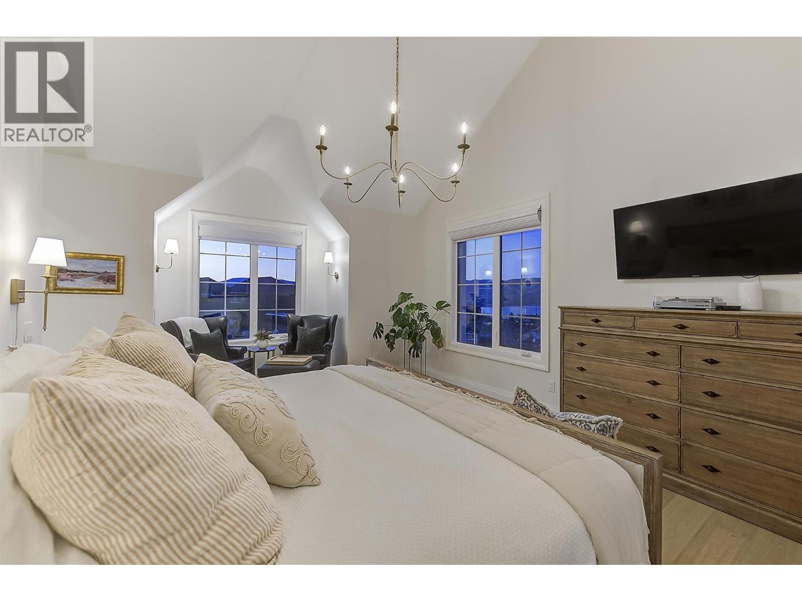  622 Trumpeter Road, Kelowna