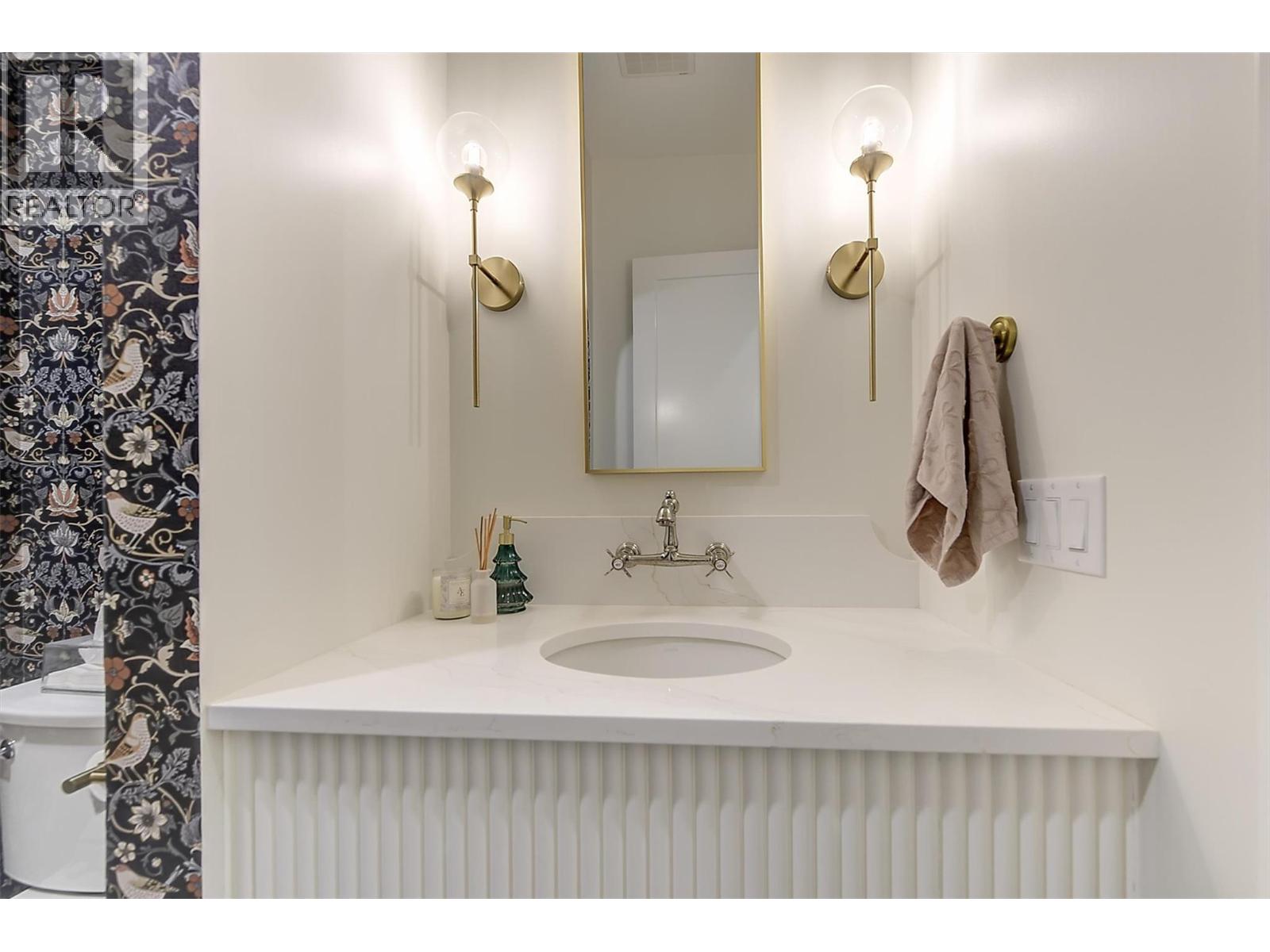  622 Trumpeter Road, Kelowna