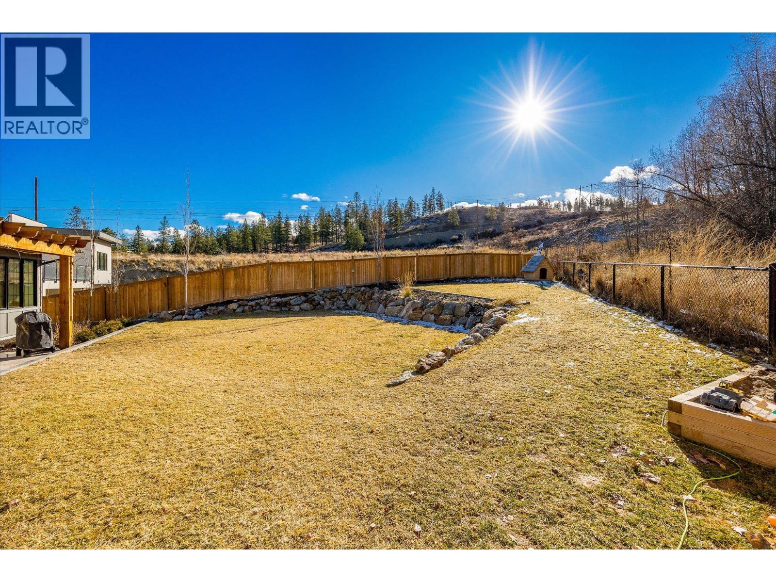  622 Trumpeter Road, Kelowna