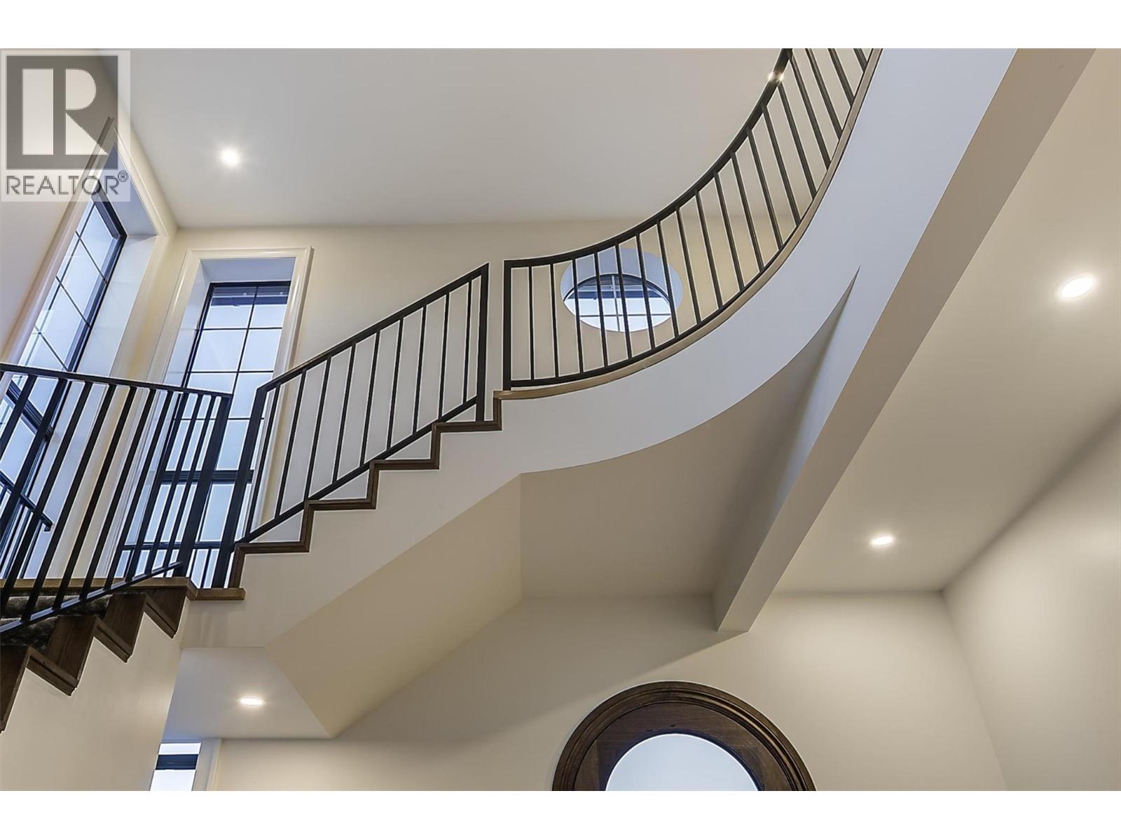  622 Trumpeter Road, Kelowna