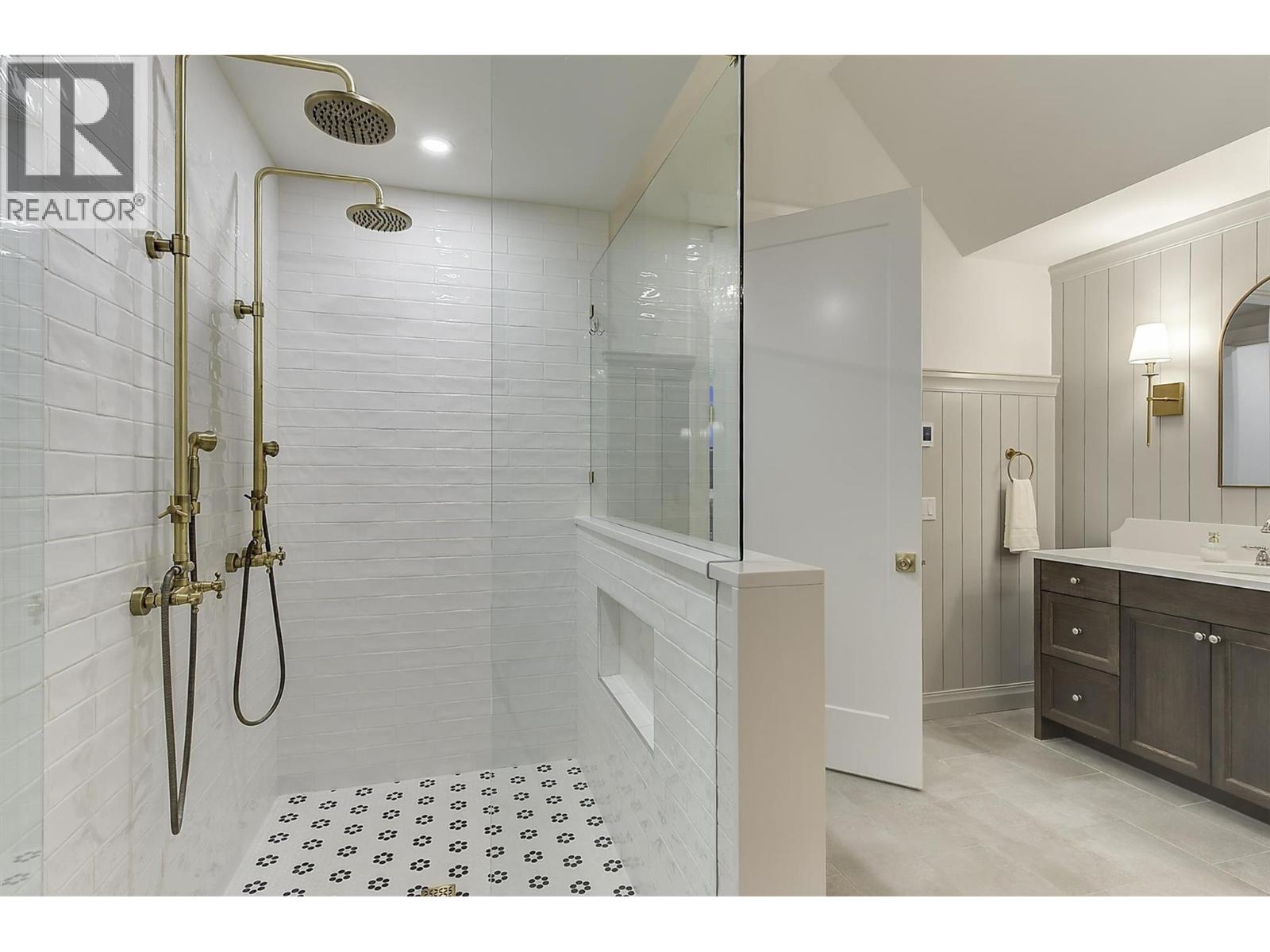  622 Trumpeter Road, Kelowna