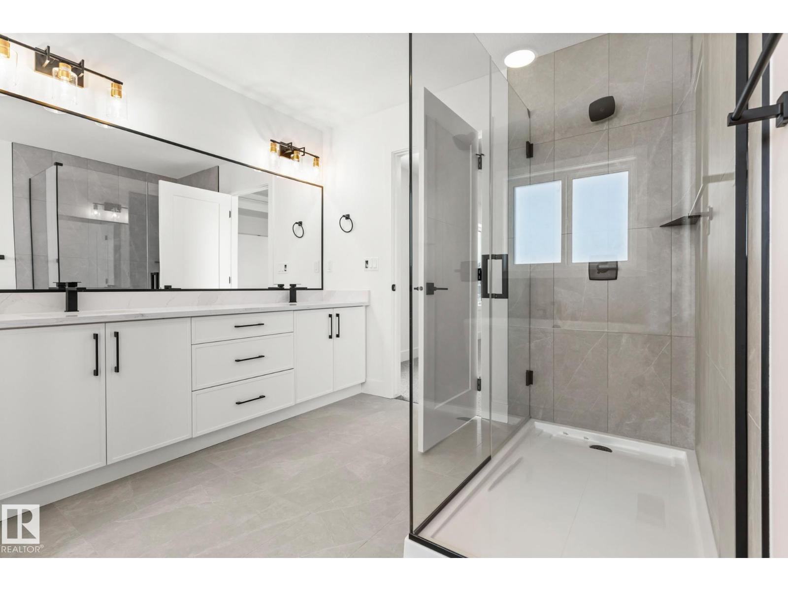 11 Arthur WY, Spruce Grove