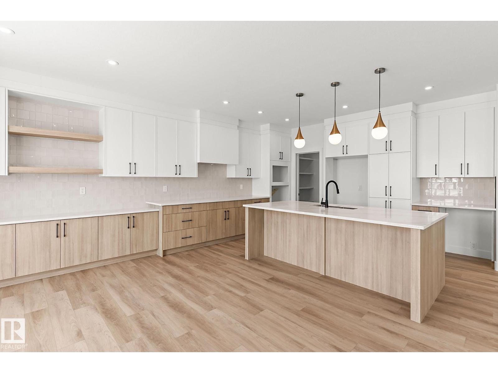 11 Arthur WY, Spruce Grove