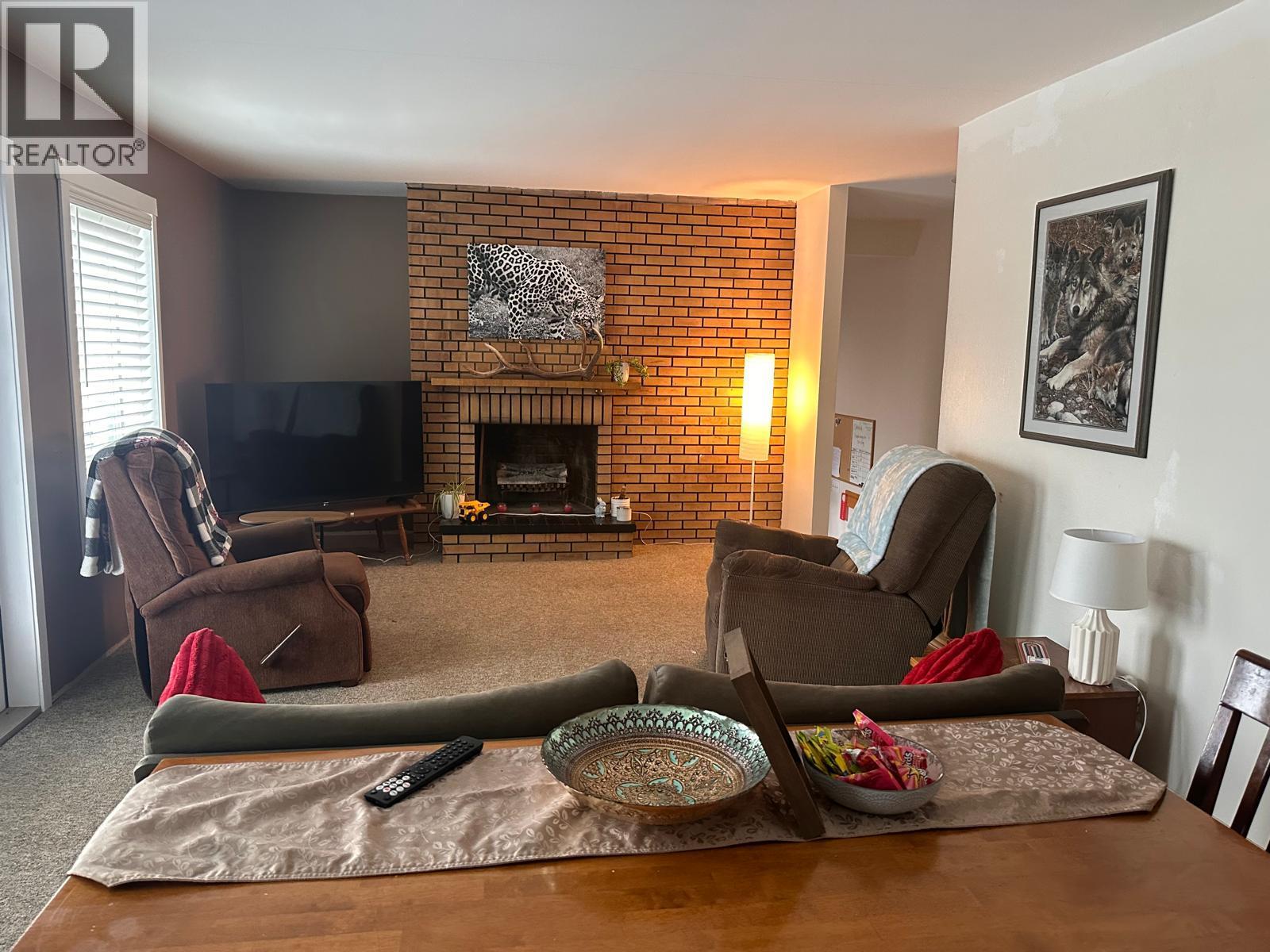 5113 47 Avenue NW - 4