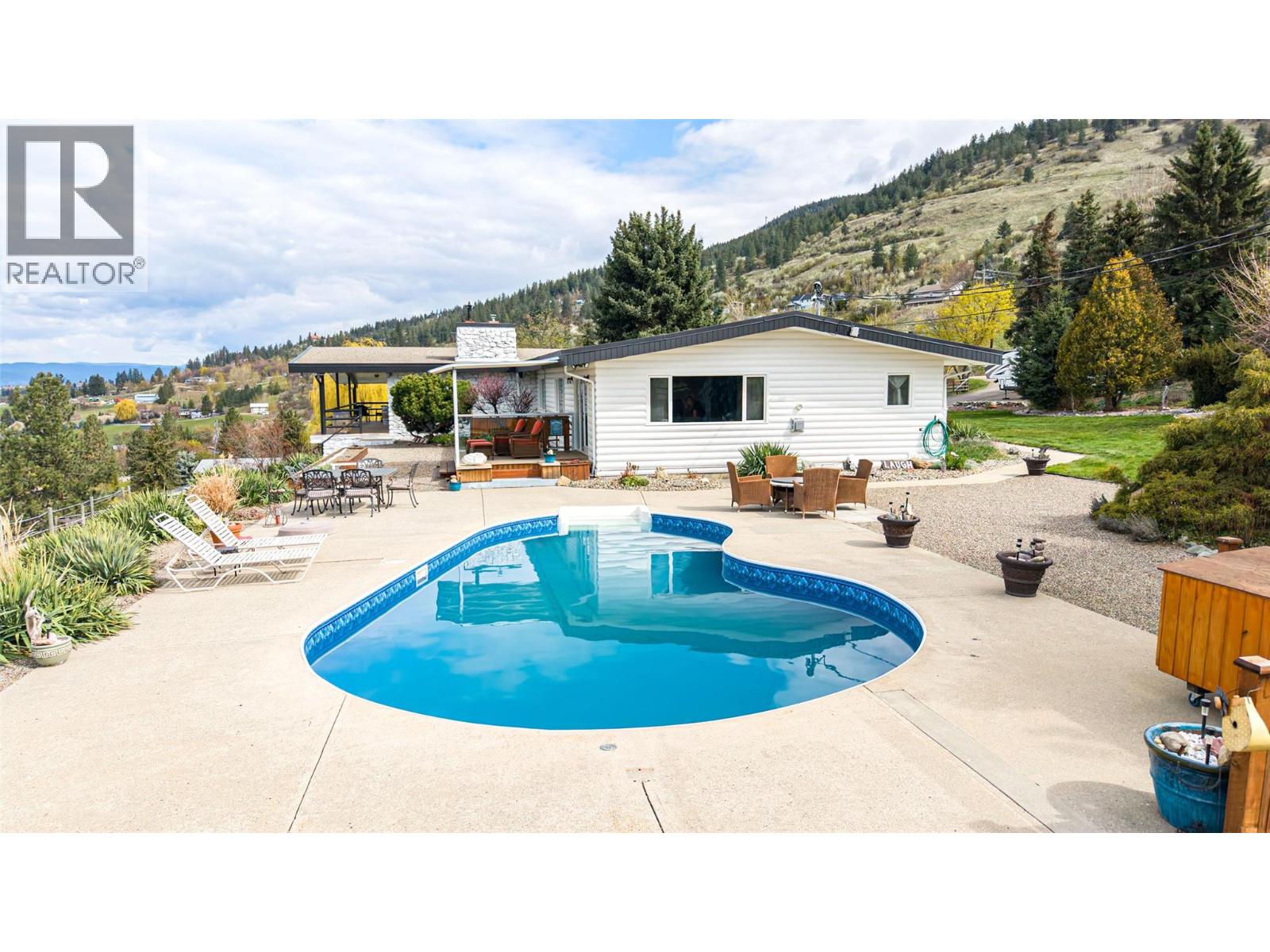 701 Robin Road, Vernon