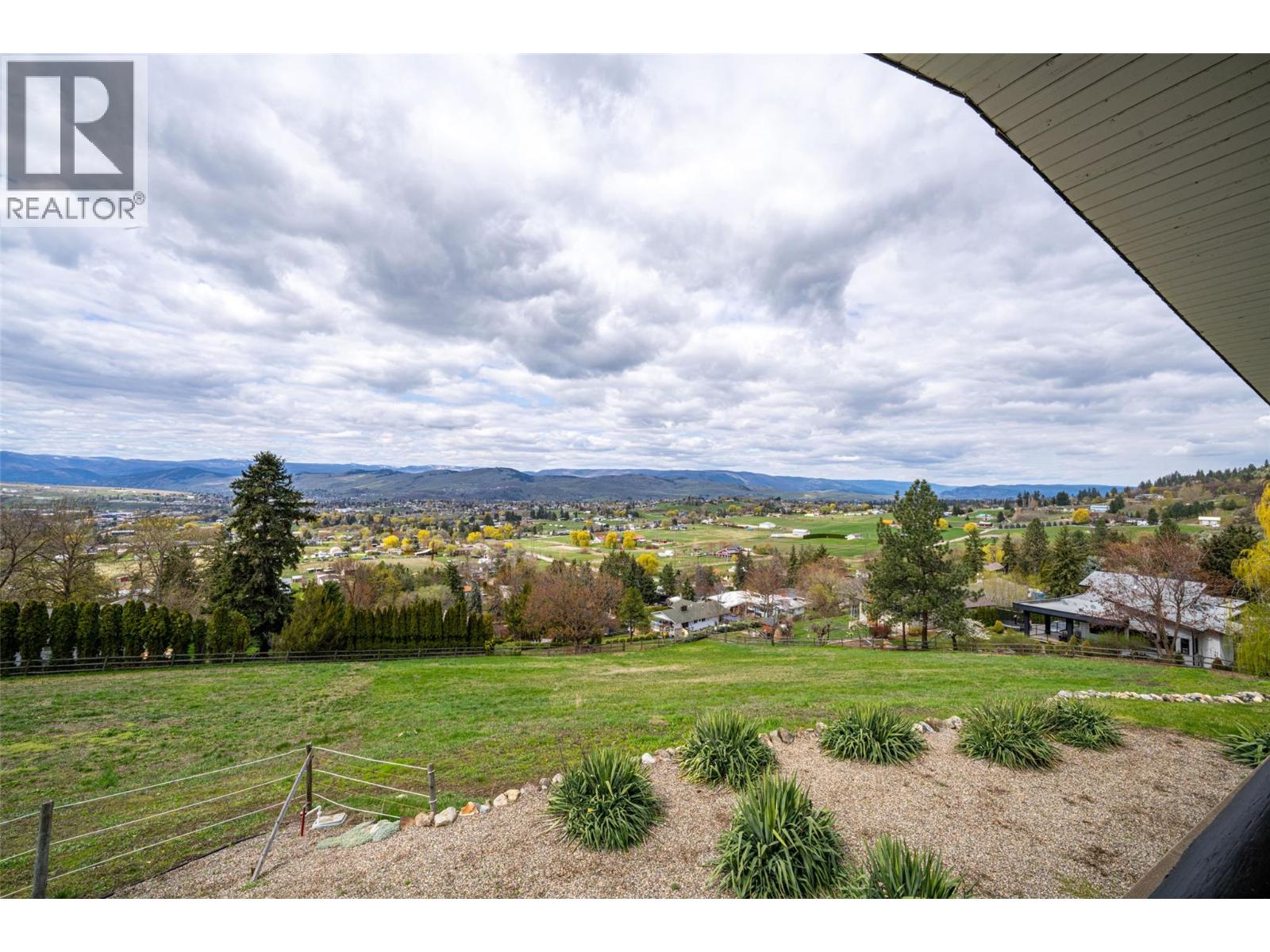 701 Robin Road, Vernon