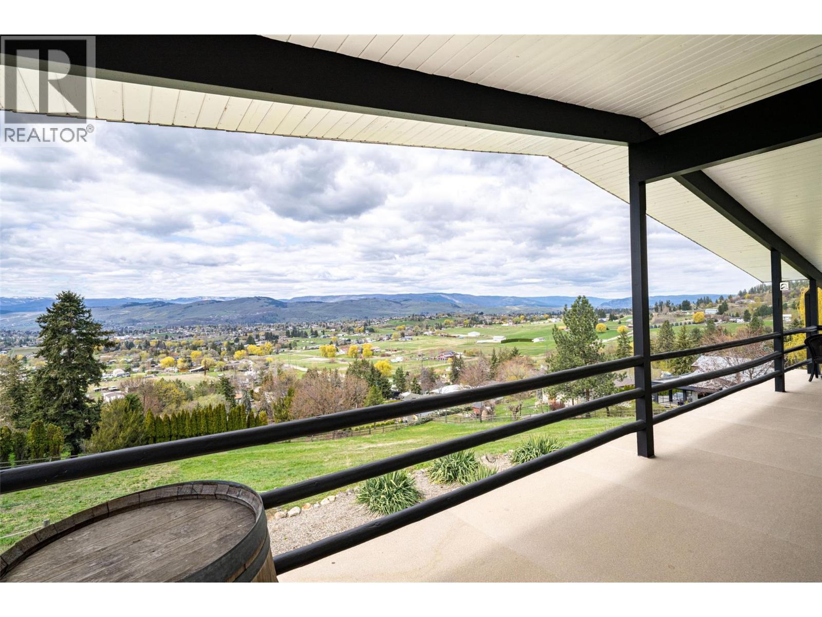 701 Robin Road, Vernon