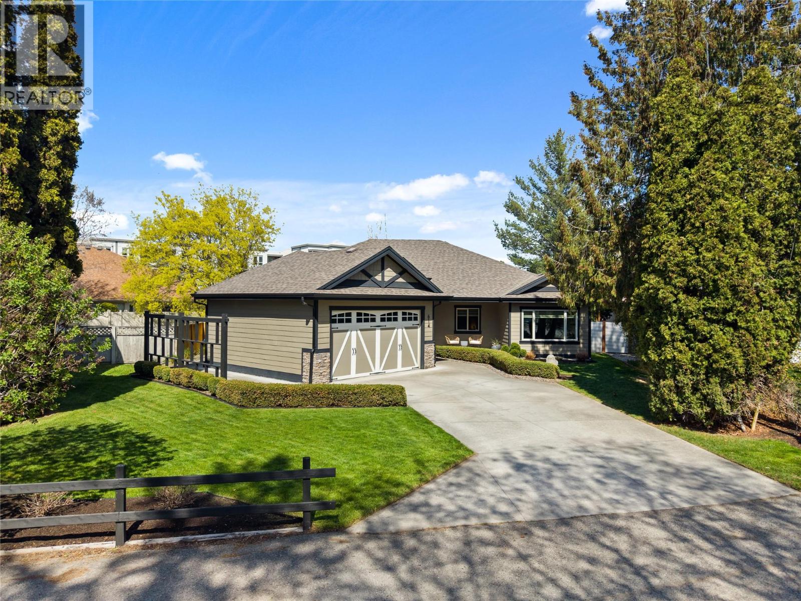 614 Armour Crescent, Kelowna