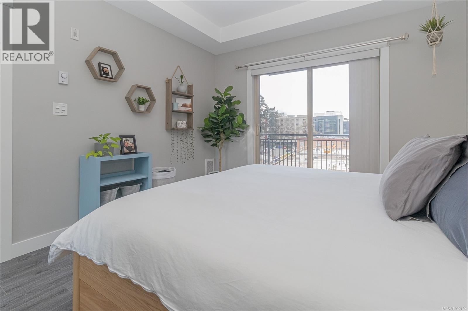 308 844 Goldstream Avenue, Langford