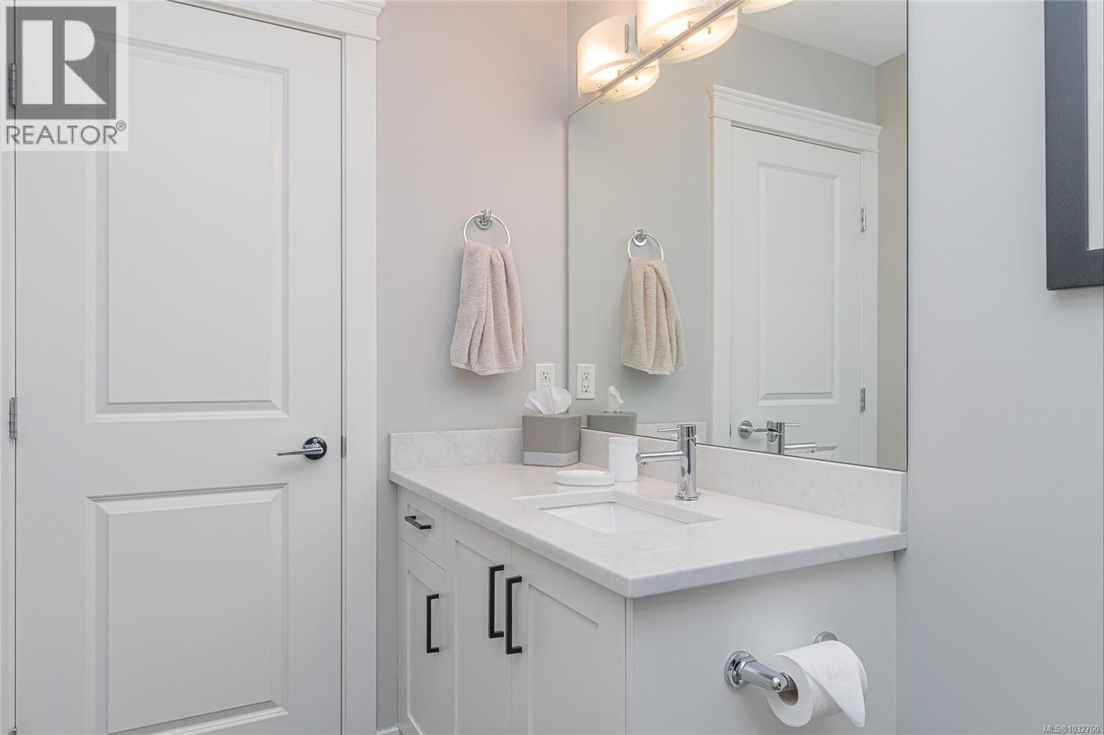 308 844 Goldstream Avenue, Langford