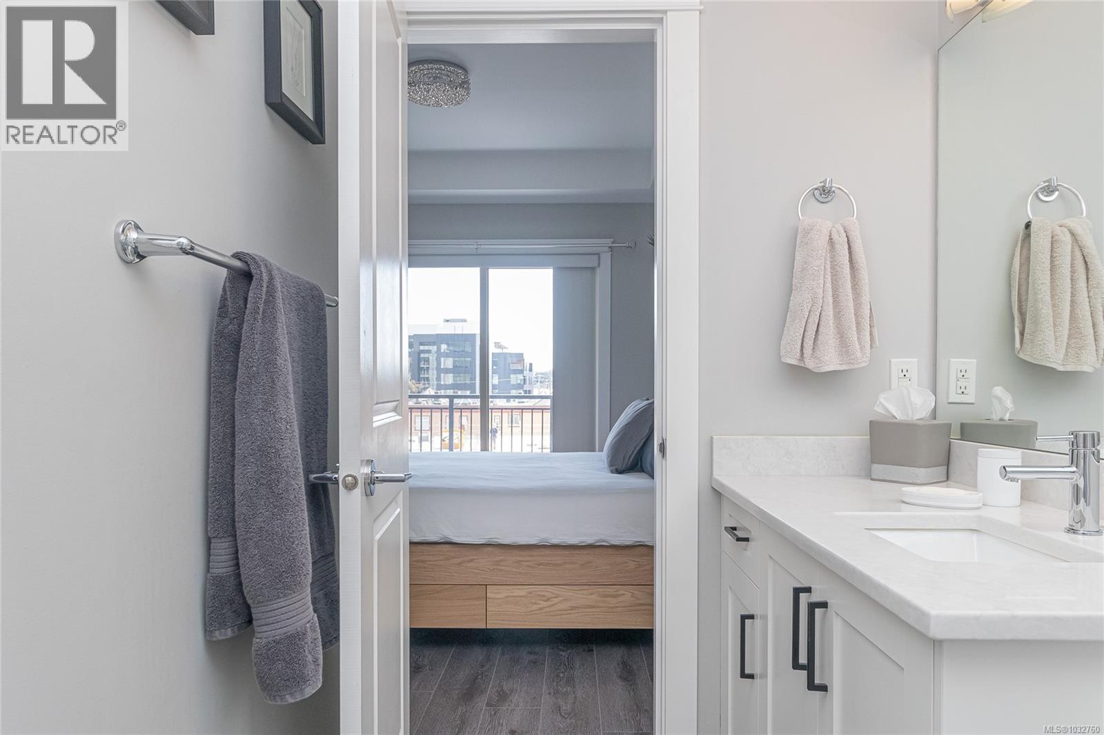 308 844 Goldstream Avenue, Langford