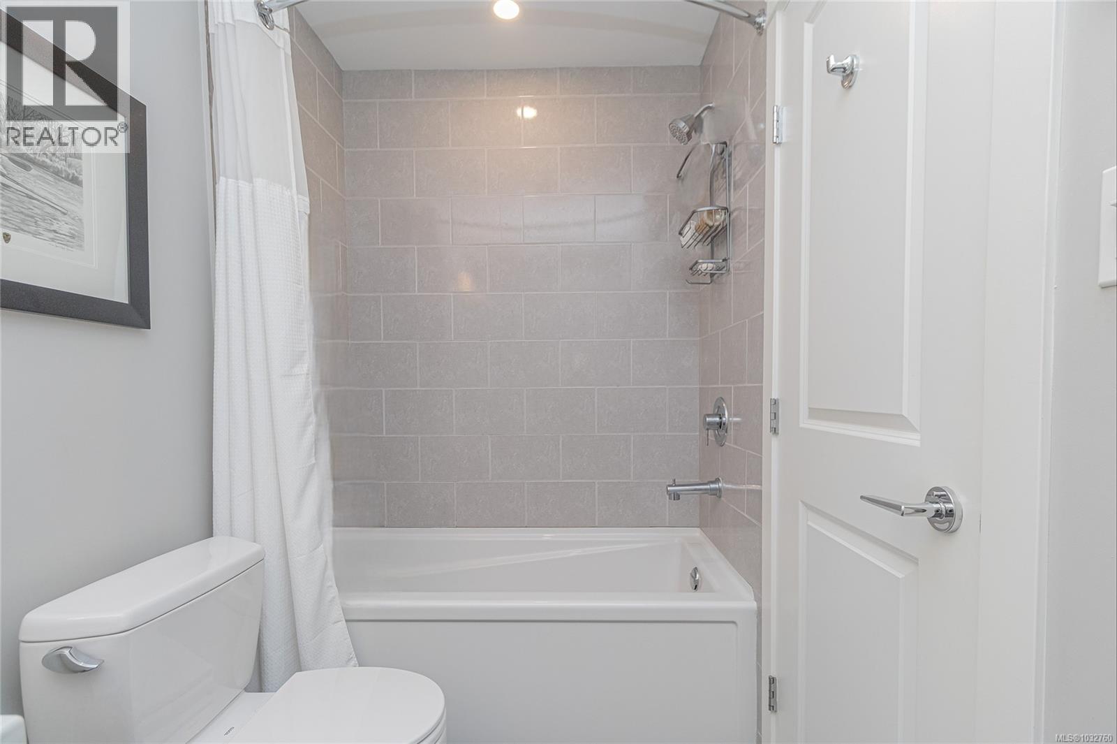 308 844 Goldstream Avenue, Langford