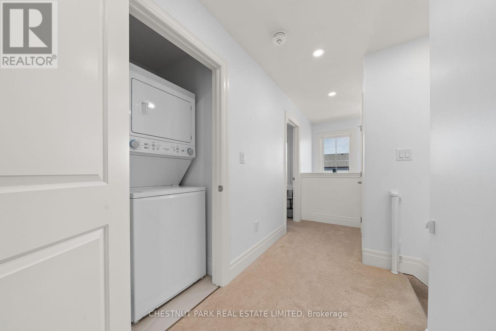 36 CAMPBELL CRESCENT - 23