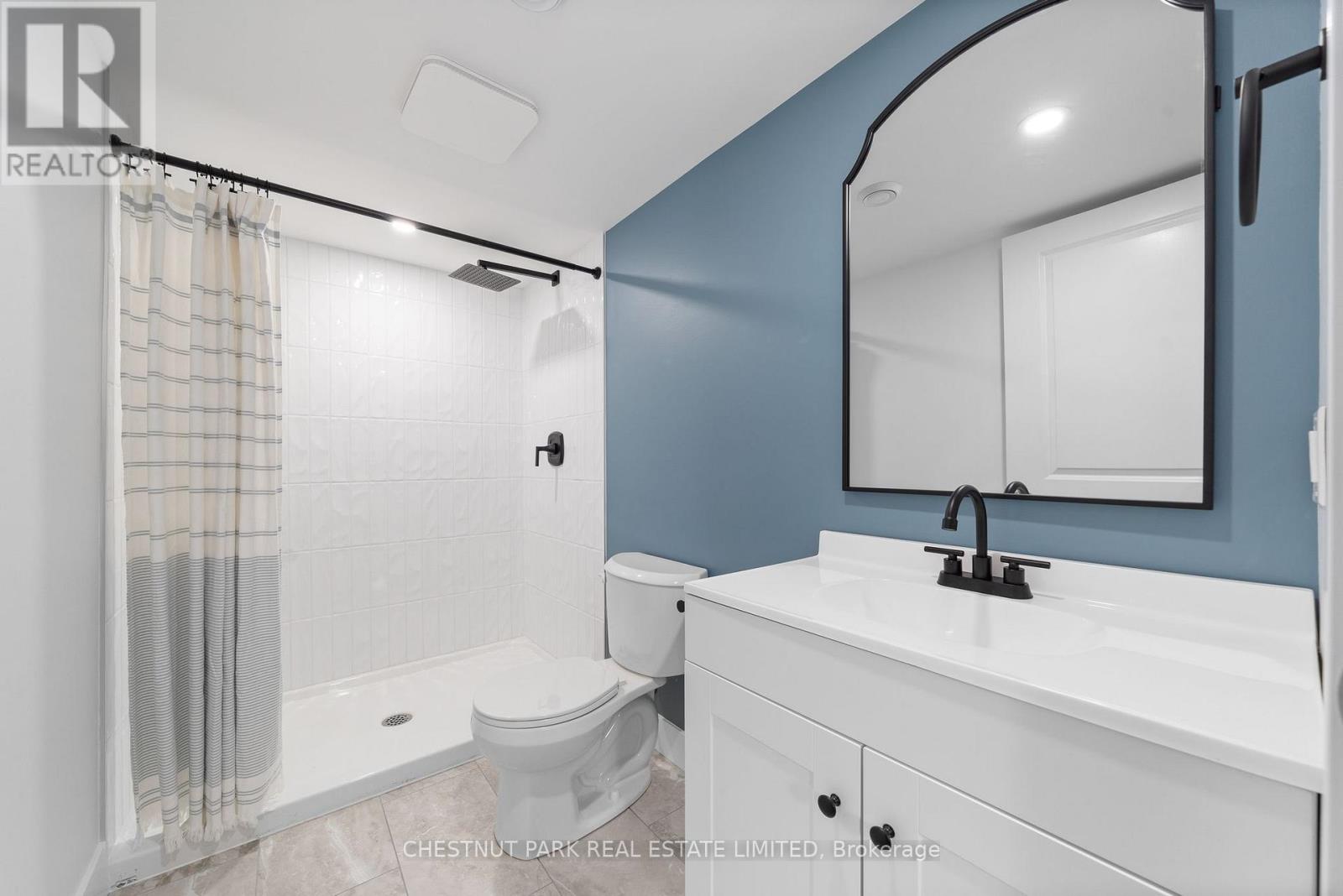 36 CAMPBELL CRESCENT - 27