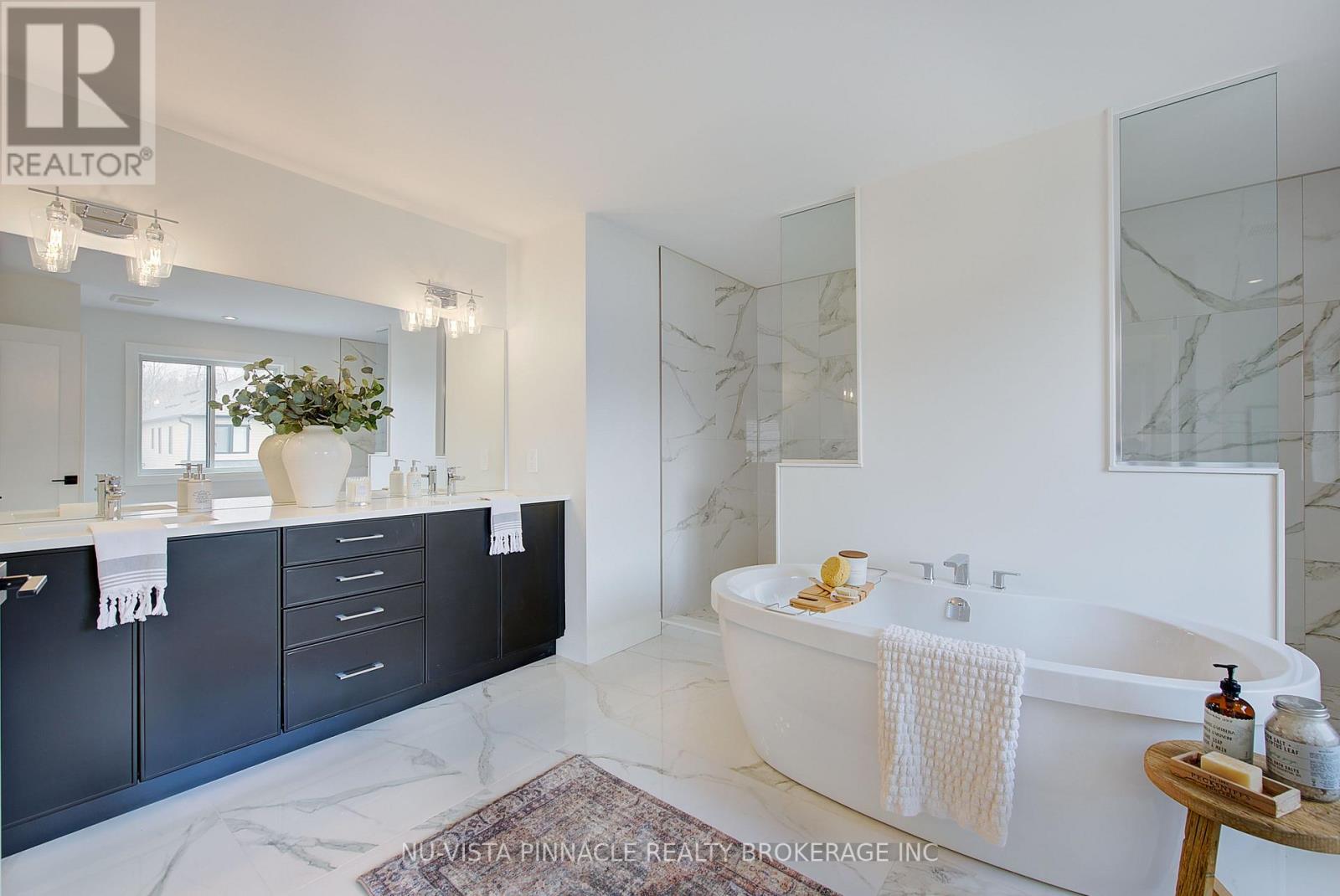 1685 BRAYFORD AVENUE Property Photo