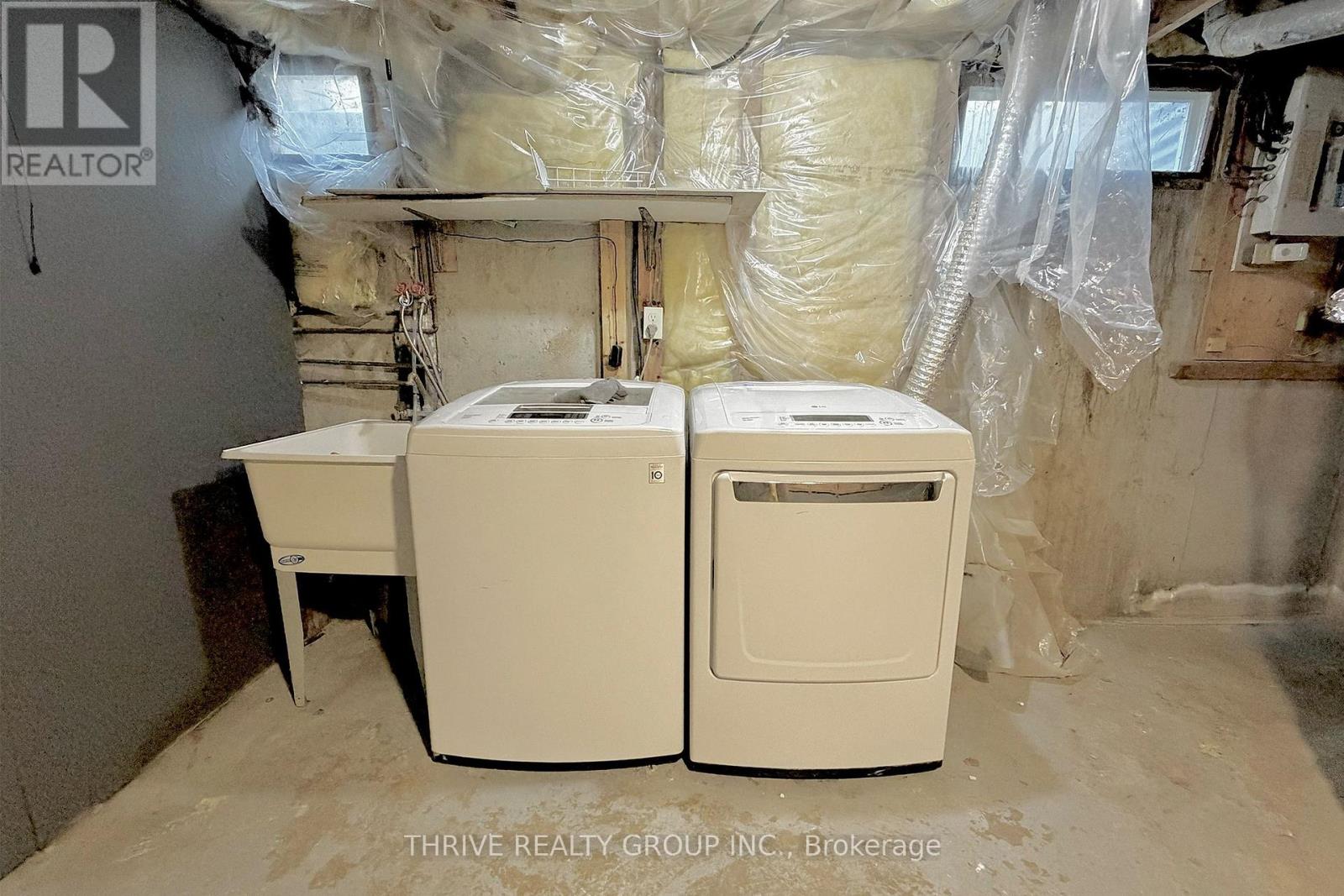 218 ADMIRAL DRIVE Property Photo