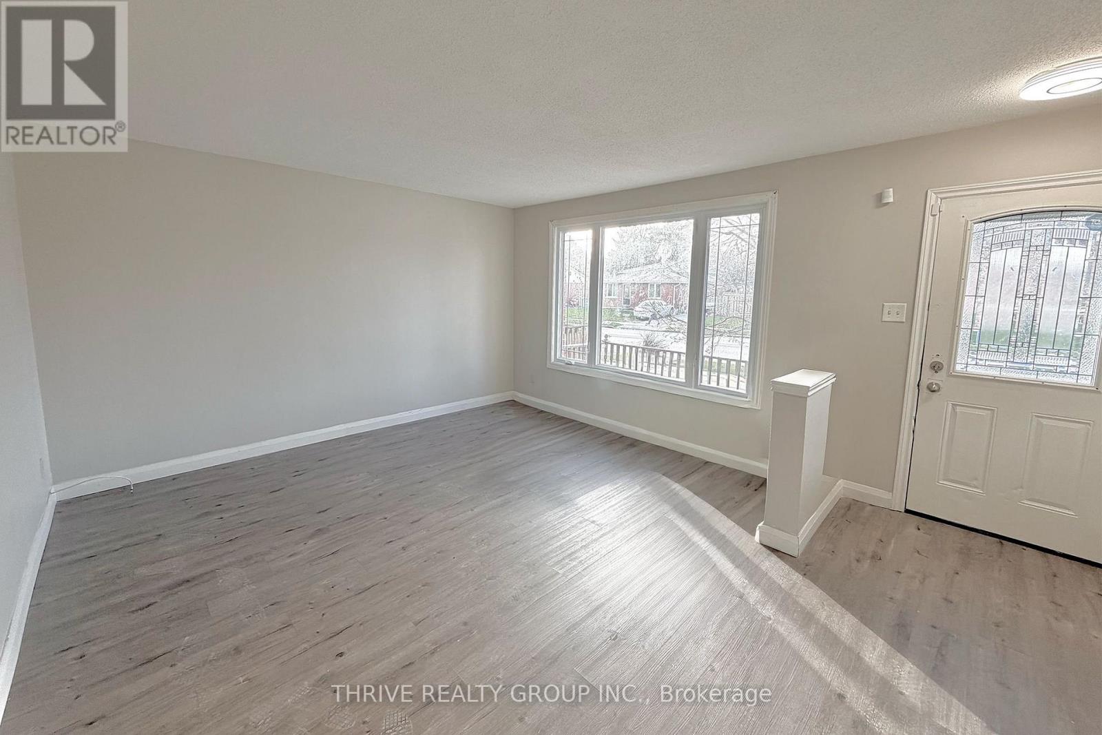 218 ADMIRAL DRIVE Property Photo