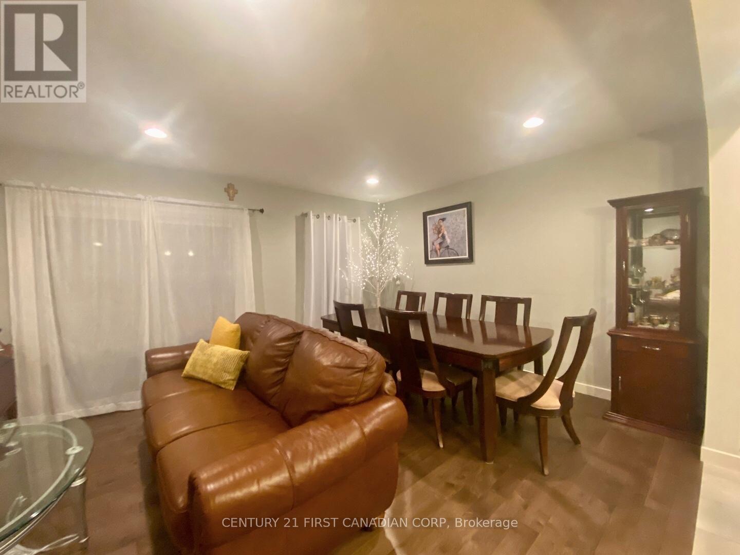 7 EMPIRE PARKWAY Property Photo