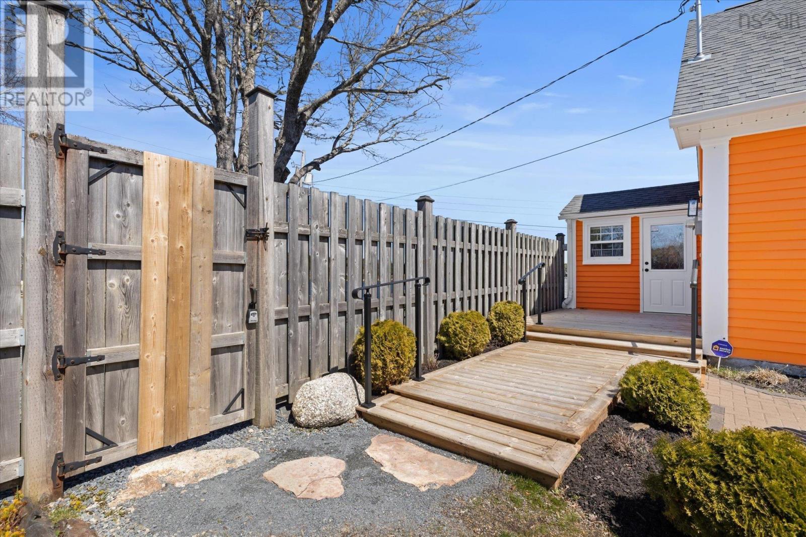 Property 5 of 46 of 286 Silver Point Road