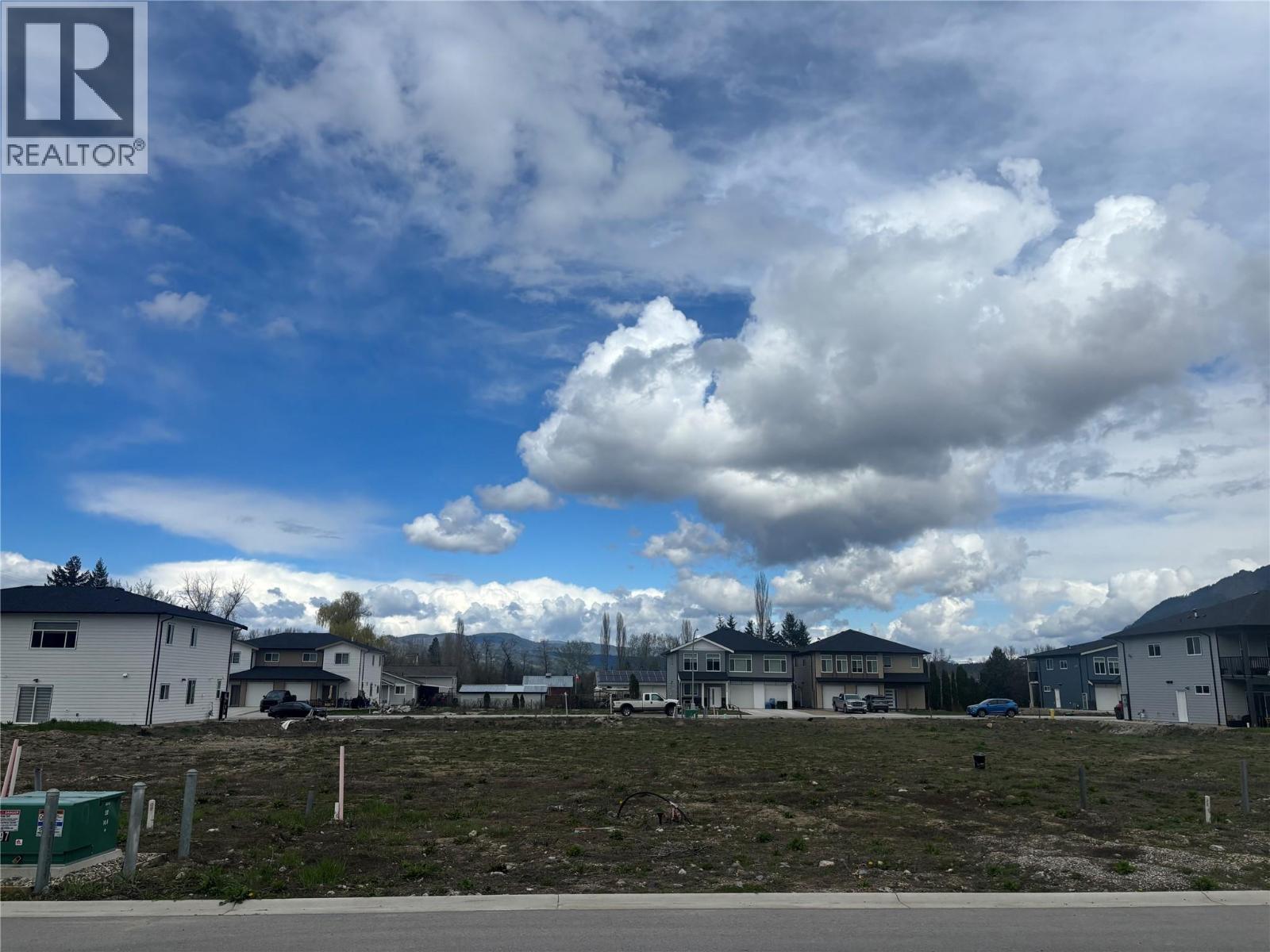  2023 Viewmount Court, Enderby