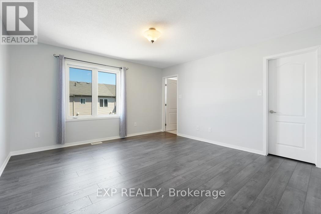 #D 3705 RIVERBREEZE STREET - 22