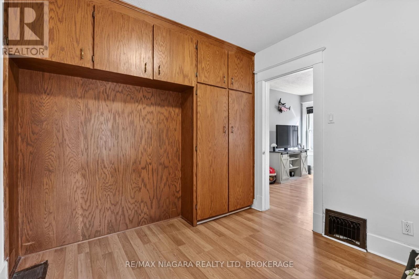 214 NIAGARA STREET - 14