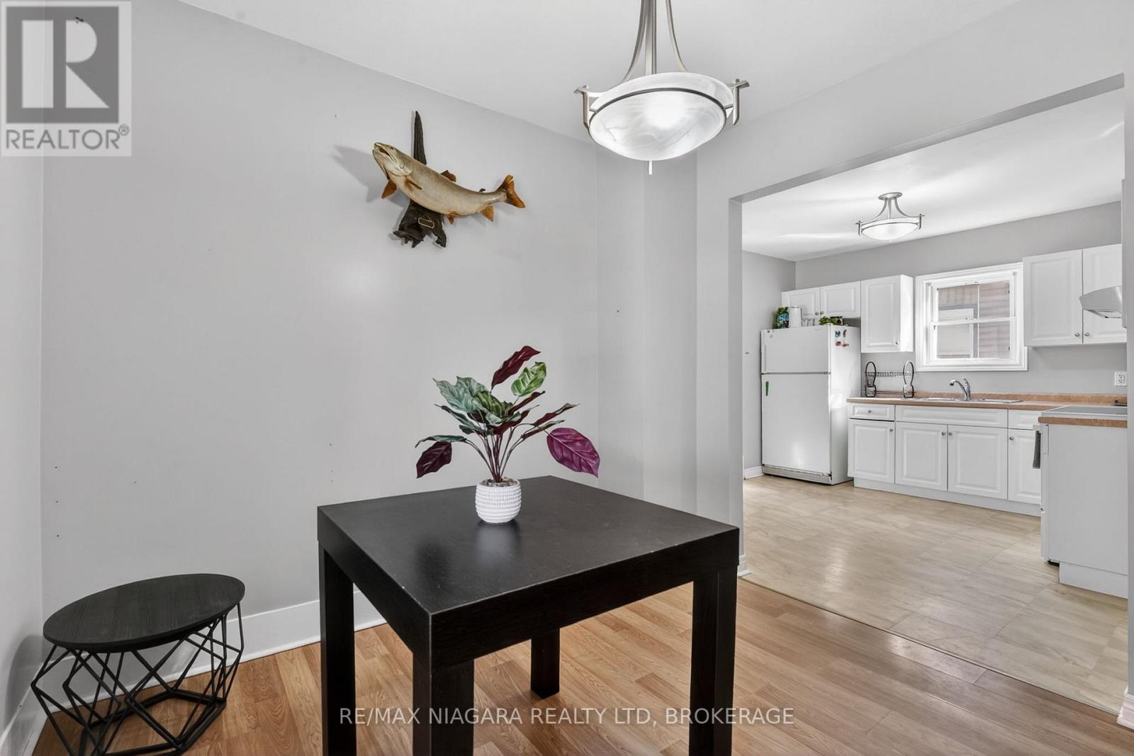 214 NIAGARA STREET - 15