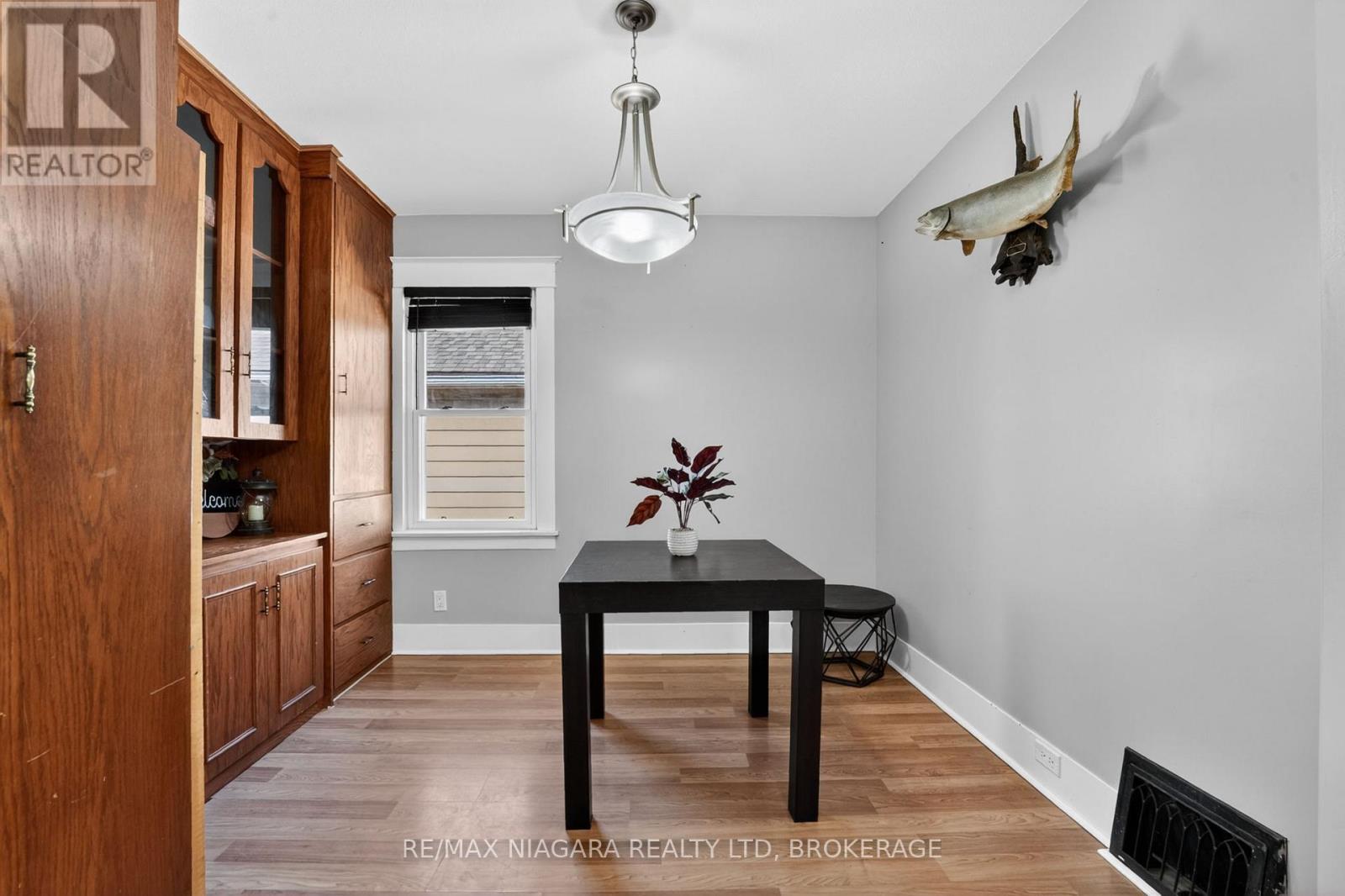 214 NIAGARA STREET - 16