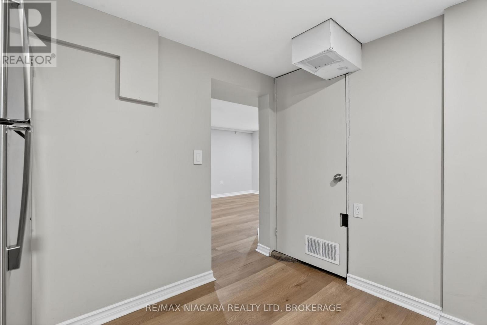 214 NIAGARA STREET - 31